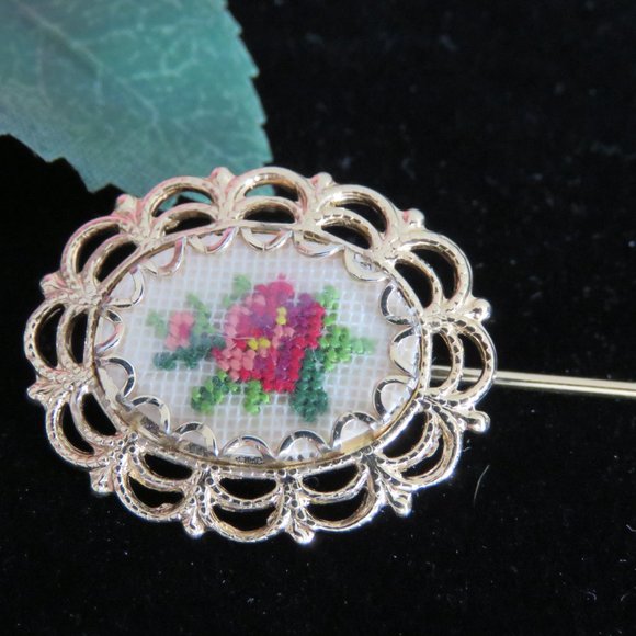 Vintage Gold Toned Petite Point Stick Pin Brooch, Embroidered Roses, Set of 2 - Picture 5 of 7